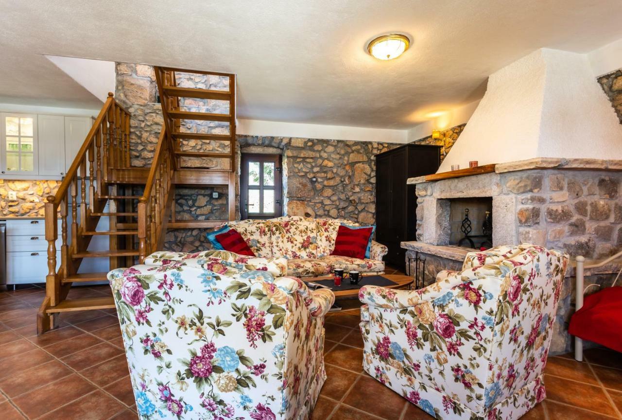 Villa Korina Pinezici  Bagian luar foto