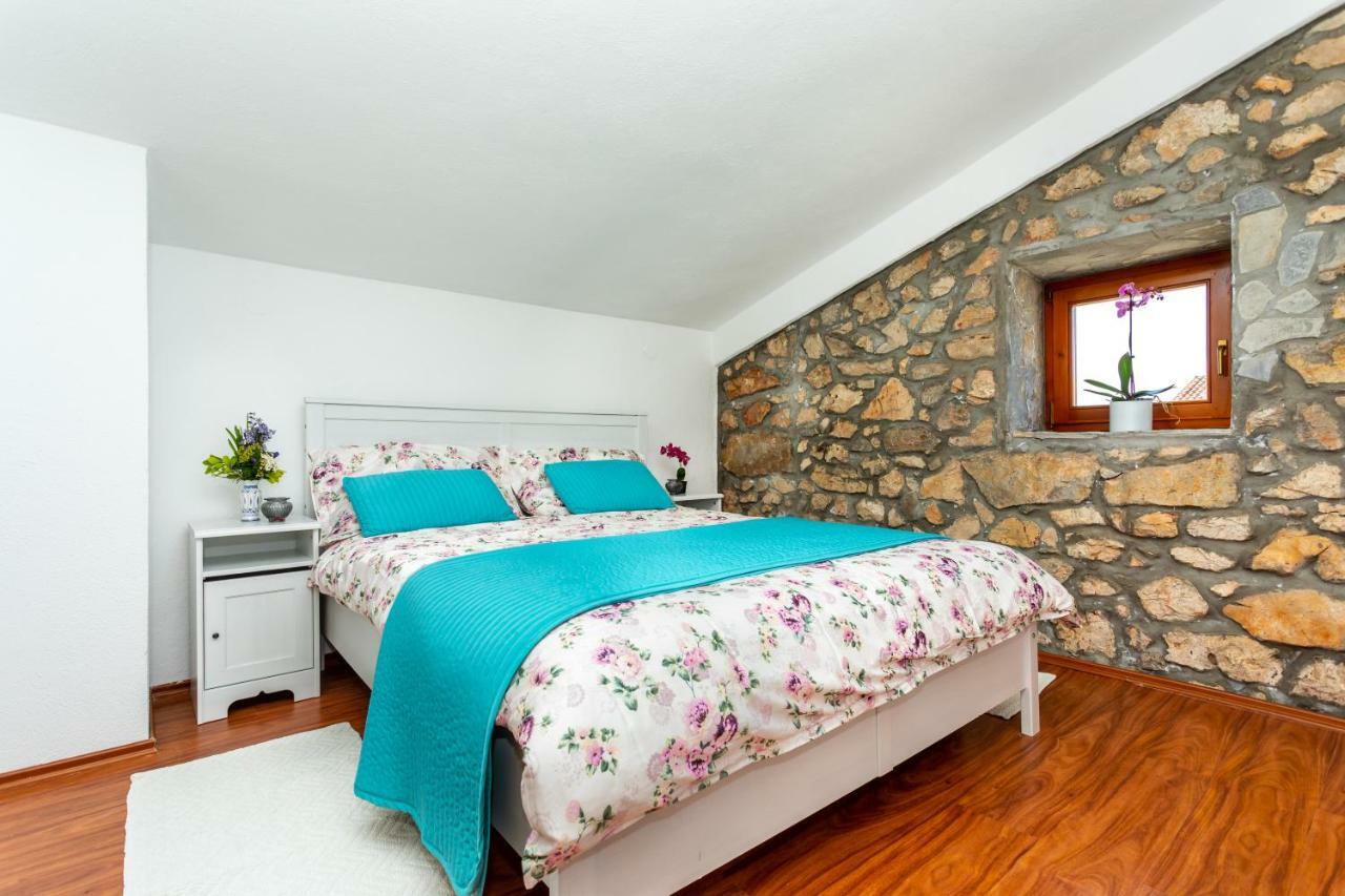 Villa Korina Pinezici  Bagian luar foto